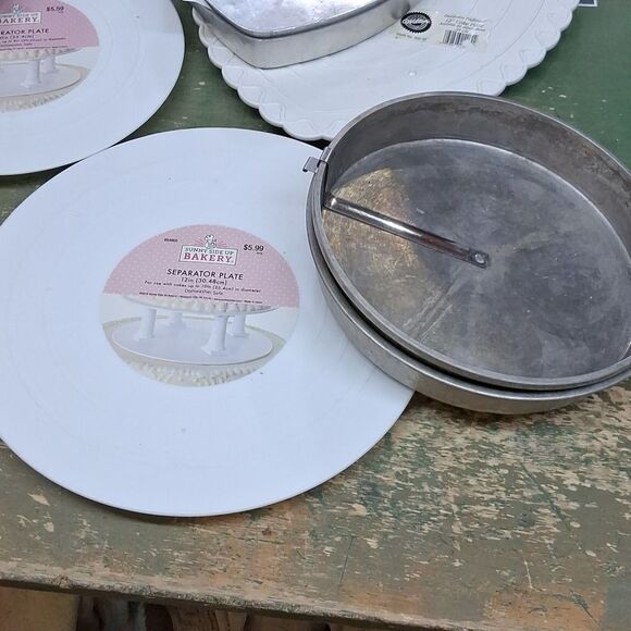Bundle Cake separator plates, pillars, pans for Weddings, & special events - Picture 7 of 13